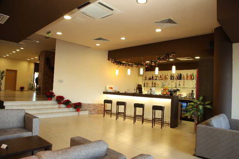 Aspen Golf Ski & Spa Resort.