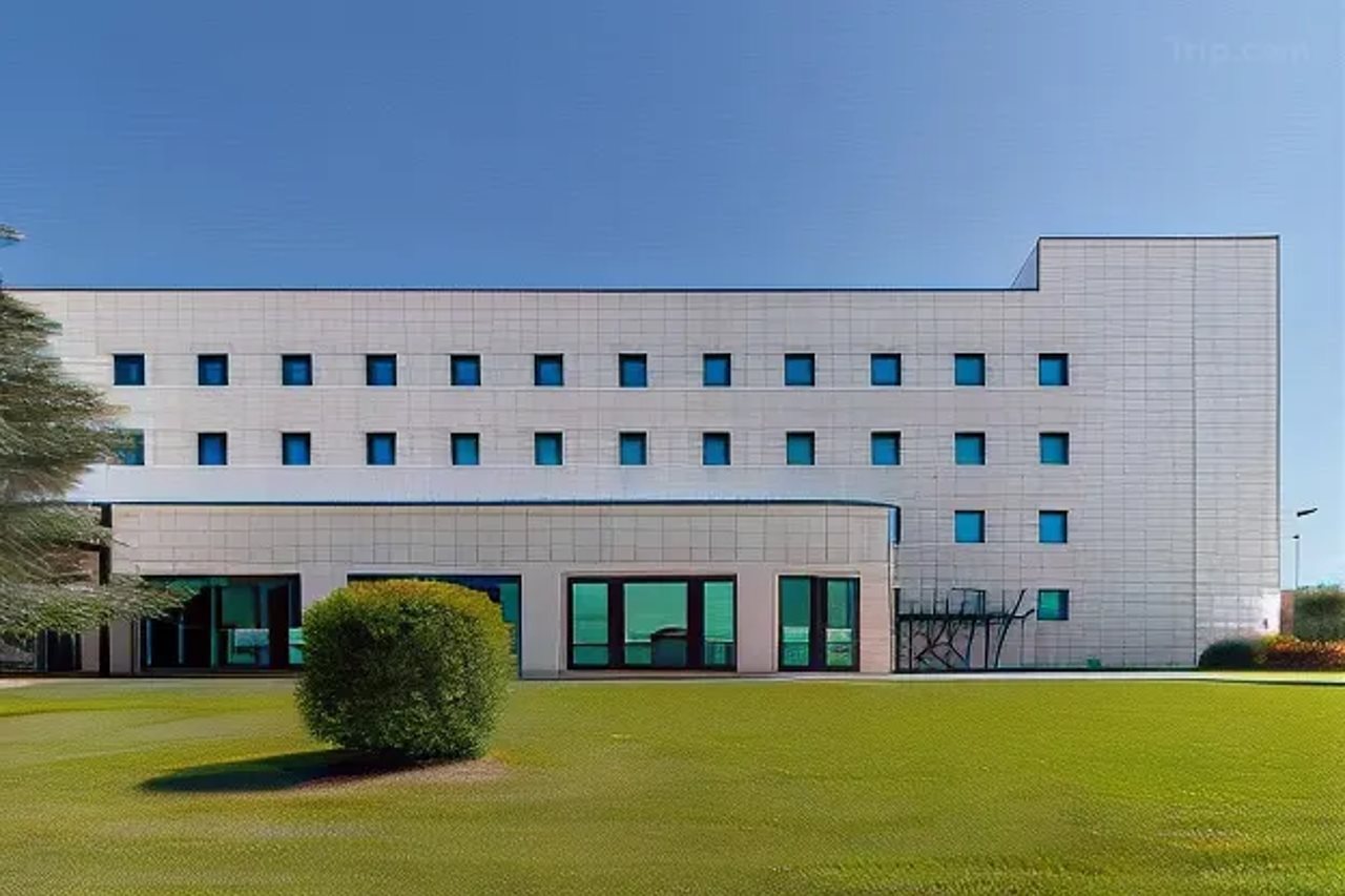 Hotel Puerta Santander.