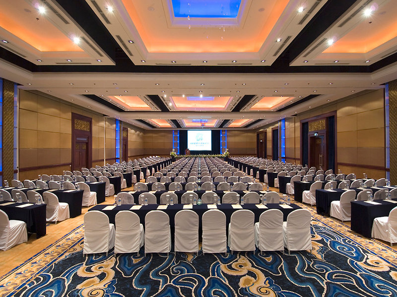 The Laguna, A Luxury Collection Resort & Spa.