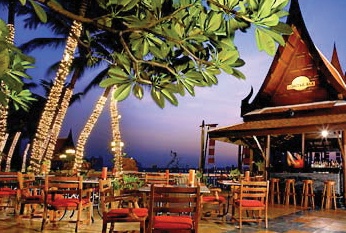 Anantara Riverside Bangkok Resort.