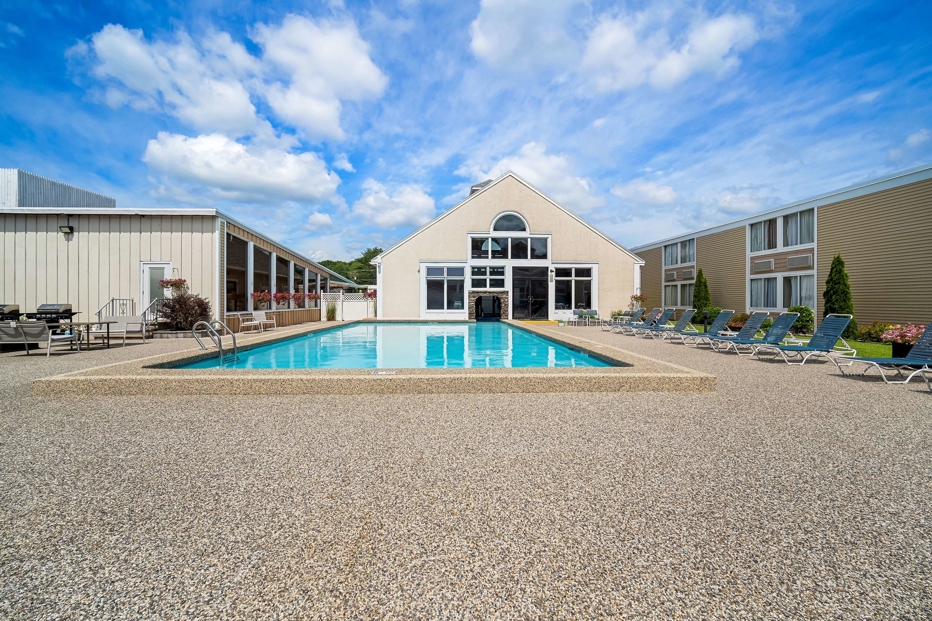 Best Western Merry Manor Inn.